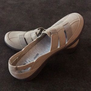 Cloudsteppers by Clark (Sillian Stork) NWT, size 9